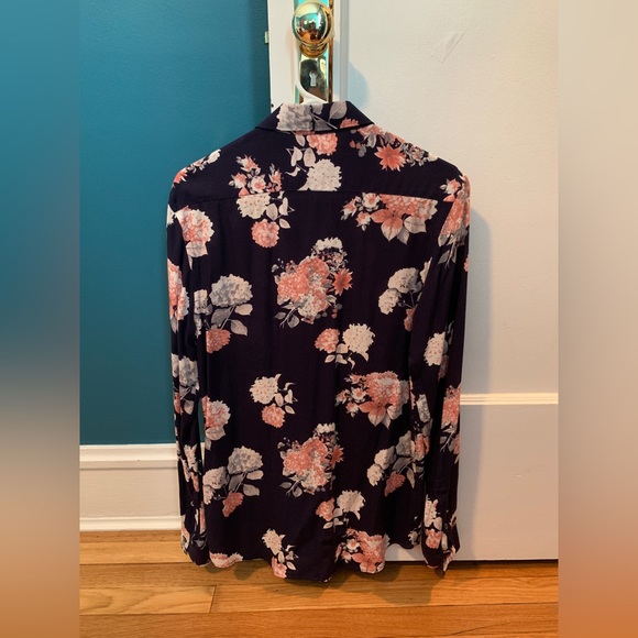 Zara Navy and Pink Blossom Button Up - Picture 2 of 5